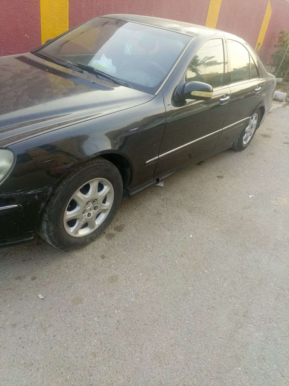 السلام عليكم    مارسدس غواصه للبيع فقط. موديل 99 رقم ذي قار سنويه بسمي تحويل ثاني يوم. مشروع وطني..
السنويه صاقطه. يعني اليخذه كبل الرقم الجديد.  محرك كير خير م̷ـــِْن •اللّـہ̣̥   غرفه نضيفه. صدر جديد السيارة علئ البلاد مامصبوغه بيه بس بنيد مصبوغ وارد ياباني.  وجراد بالقمارة واضح بالصور  وباقي التفاصيل معروفه. 320 غواصه. فتحه حساس امامي خلفي برده خلفي    العنوان بغداد. منطقه الحسينيه قرب مطعم. الامير.  والسعر83 او بيها مجال للطيبين. وهاذة رقمي*********** غير متواجد ع النت.   رقمي بي وت ساب واني حاضر. والي مايعجبه السعر. اكو هوايه والله يرزق الجميع والسونر موجود بالصو
