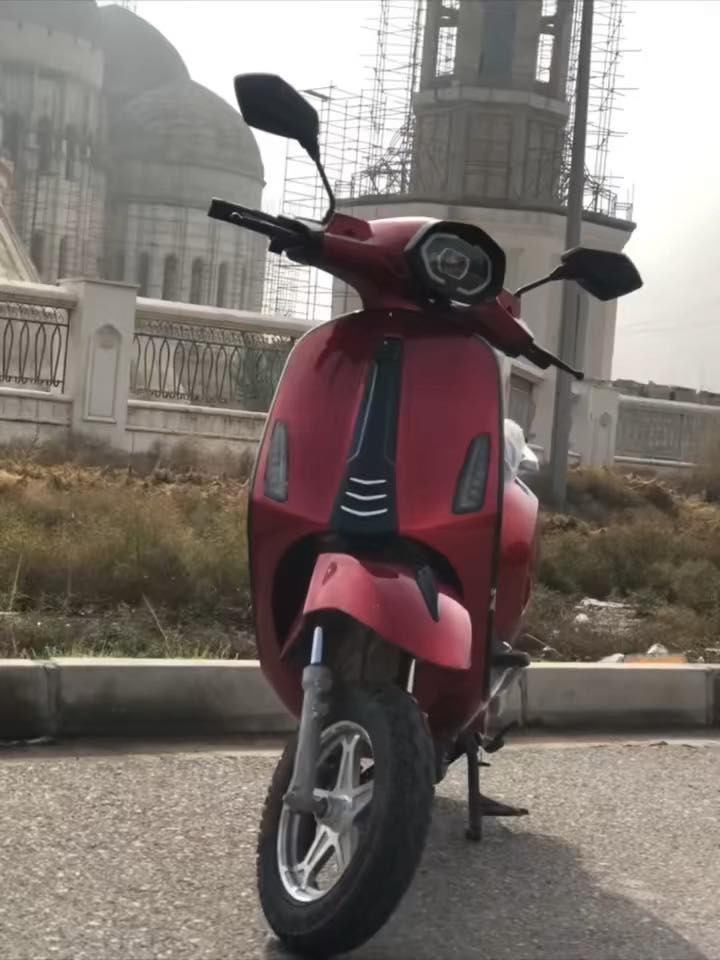 �🔥 فرصة ما تتعوّض 🔥🔥
⚡️ ماطور بوليسي شحن للبيع ⚡️

🚀 سرعة 99 شرط شلعة ومعدّل + سحب قوي
🔄 نظام رجوع للخلف لراحة الاستخدام
🔋 6 بطاريات أصلية (5 أصل + بطارية مضافة ومبدّل وحدة) — شحن ممتاز وعمر طويل
💡 لايت زنون كامل (سكن + واطي + عالي) مع دبل إشارة يمين ويسار
📢 هورن قوي وصوت واضح
🔴 لون أحمر جذاب وملفت
🏔️ تايرات جبلي جوبلس + دبلات جبليّة عالية للطرق الصعبة
🔊 سماعات مدمجة
📦 صندوق تخزين واسع + جكمجة أمامية عملية
📺 شاشة ذكية تعرض السرعة والفولتية والشحن والأعطال

⚠️ ملاحظات بكل أمانة:
🎨 واقع صبغ بعض الاماكن بسبب الغسل بالفارة
🔧 بي شخوط باماكن متفرقه 
🗝️ الجوزات مكسورة مال صندوق ومال جكجه  لأن السويج مقروم لكن يشتغل عن بدون مشاكل مرايات  ملغيات  

💰 السعر: 500 (قابل للنقاش للجادين)
📩 الماطور جاهز والفحص مرحب به

📞 للتواصل: ***********
