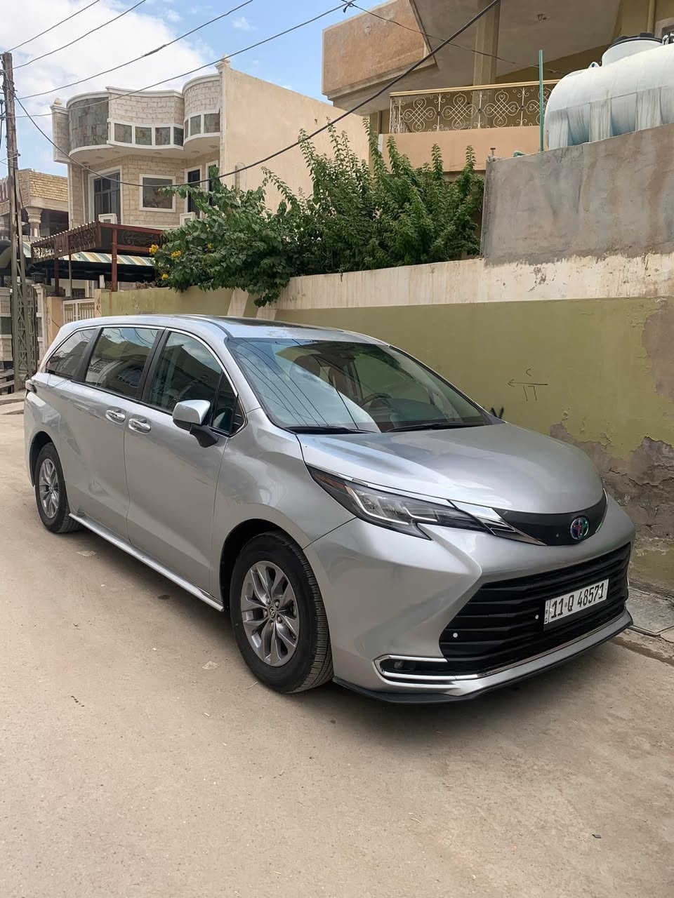 السلام عليكم 
سينا  هايبرد موديل 23  فئة Xle 
  التفاصيل معروفة 
ماشية  8500 فقط    رقم بغداد 
٣ قطع صبغ 
السعر 260
 للاستفسار   *********** 
او الماسنجر
