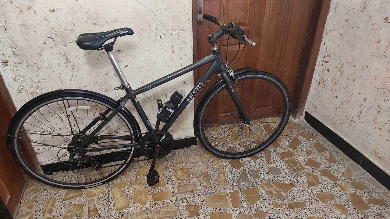 c700
نظافة كدامكم 
سعر100 
مكاني بغداد 
***********واتس
