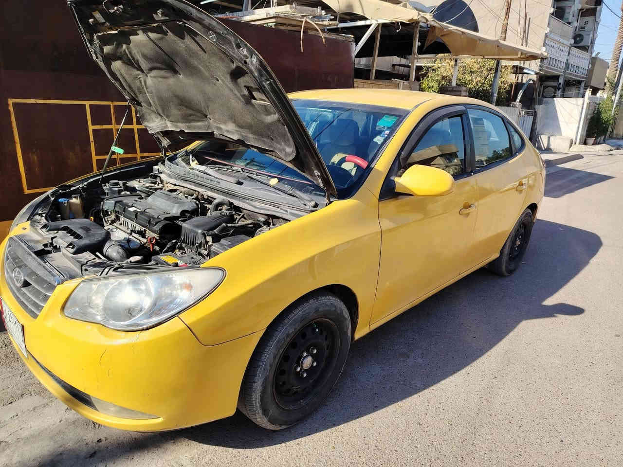 سلام عليكم ورحمة الله وبركاته هاي النتره حادثها جاملق وقبق جنطه السياره خير من الله التواصل ع الرقم *********** موديل ٢٠١٠
