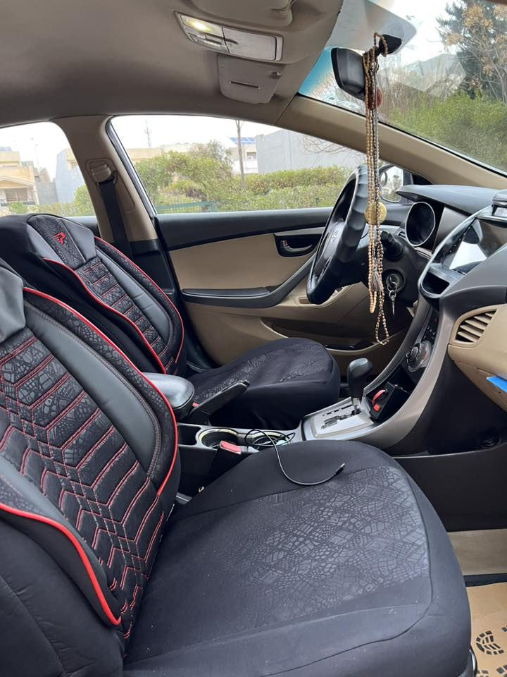 بەناوی خوای گەورەو میهرەبان 🤍🤍
ئیلانترا elantra 2013  شکل 2016
ئیلانترای ٢٠١٣ خەلیجی ١٠ پارچە رەش لەسەر ساخە 
گێرو مەکینەی بە شەرتە برخی با نەدرایە
مەکینەی دۆچی ١٦ خەلیجی مەرخوب 
لە سەنیەک بەنزین کەمتر دەخوا
مواسەفاتی :
شاشە
کامیرە 
ویلکەپ
لایت زینۆن 
بەگ لایت کامل گۆرایە ٣٠٠ دۆلاری ليدرایە  
٣ سویج 
کامل گاعیە کرایە 
شکلی گۆردرایە لۆ ٢٠١٦
تەبرید لەسەر سویج 
بەنزینی ئۆکتان ٩١ دەروا 
١٦٠ هەزار رۆشتیە 
نرخی ٩٥ وەرەقە

ژمارە مۆبایل و واتساپ 
***********

