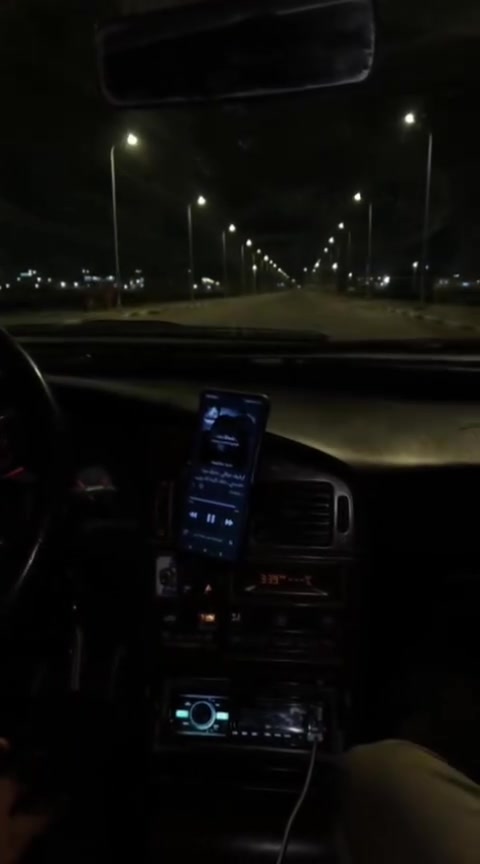للبيع بيجو بارص
مديل 2010
سنويه منتهيه بل 2021 
قرامات مصفره 
محرك لا التبخير لا تنقيص
حداديه 100/100
درايم شفت جدد صفحتين
كهربايات كلها شقاله 
 داخل حلو 
سياره جاهز 
ومتوازي عله بيعتها
العنوان البصره الزبير 
ا***********
السعر 15 وبيها مجال بسيط الشراي 
جماعت11 طلع كبل
