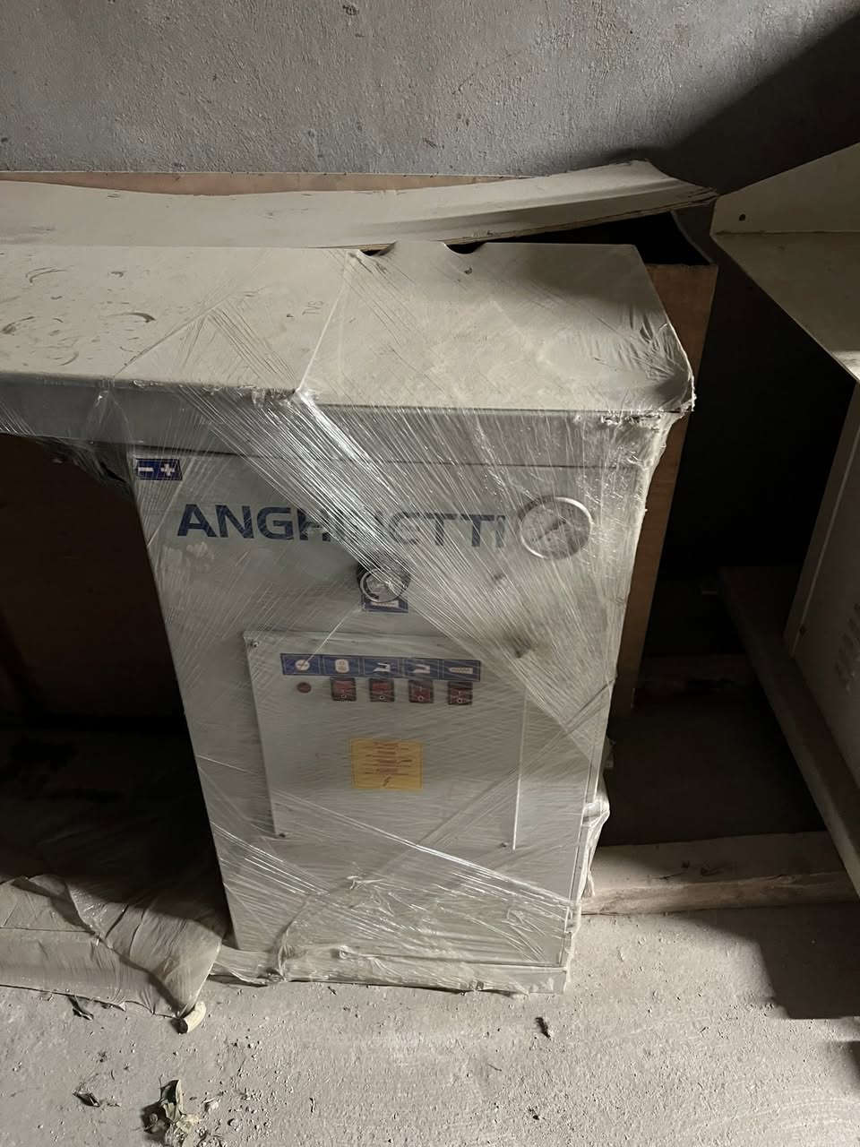يتوفر غسالات ومجففات وعصارات وبريسات ونورڤات جميع الاحجام جديد ومستعمل للتفاصيل اكثر الاتصال على الارقام التاليه
***********
*********** 
اوالاتصال وتساب
