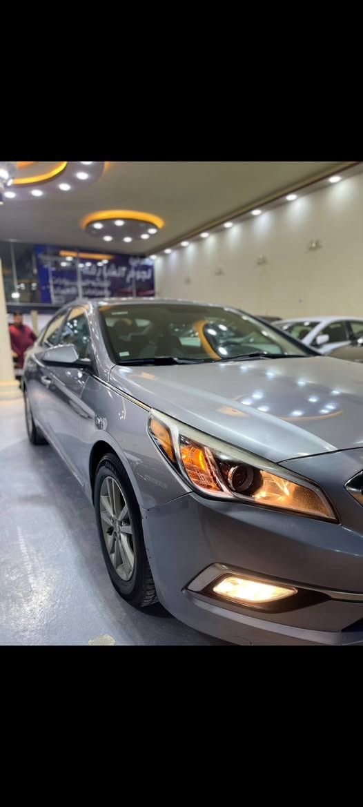 السلام عليكم سوناتا للبيع موديل 2017 امريكي 
***********
