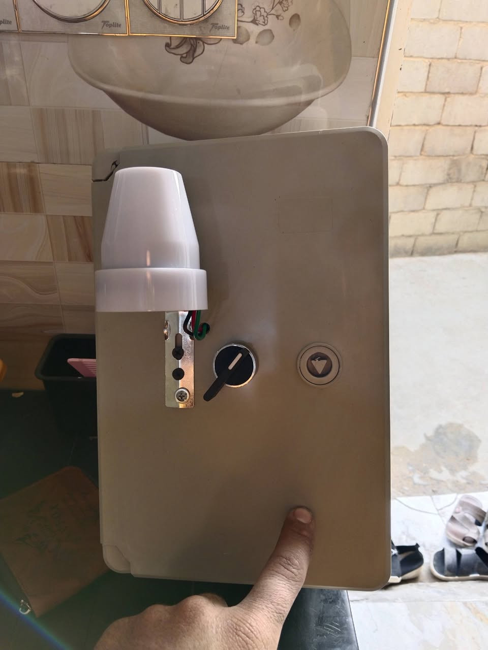 بورد فوتوسيل خليه الضوئيه  جاهز للبيع  لطلب والاستفسار زيد صلاح الشطي لتأسيس الكهرباء وعمل البوردات ***********
***********
