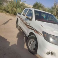 هايلكس • ٢٠١٥ • رقم واسط