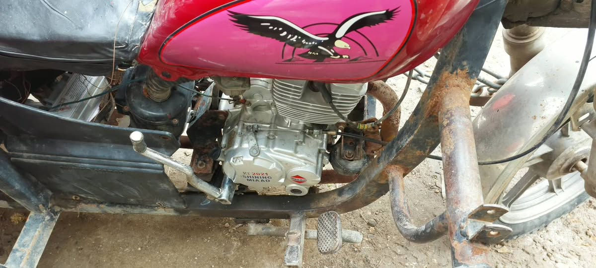 ستوته جمره وديل ٢٠١١ اوراق اصوليه
سعرها 800الف بس  وبيه شويه مجال بسعر كلشي بيه شغال بس 
من كهربائيات  ولباتري شويه ضعيف وكلجات جديده ٢١٠ نوعها 
لموشراي ولماله مصلحه خل لايعامل ويكسر بل سعر رجاً 
ليريدها يراسلني على لخاص او يتصل على رقم ***********
مكاني حي لامام علي قرب مستشفى لكفيل
