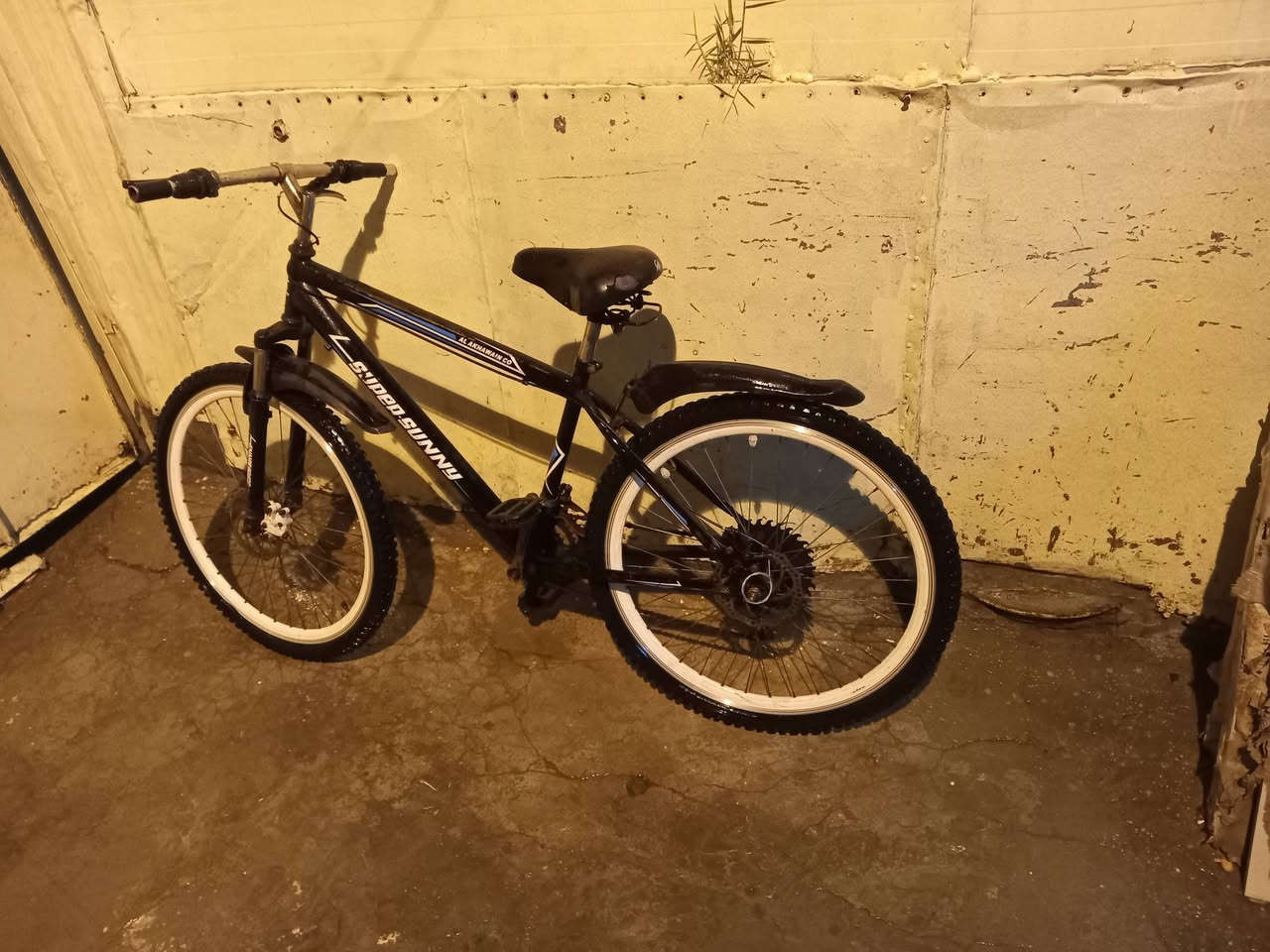 سلام عليكم بايسكل للبيع مكان بغداد الرضوانيه السعر ٥٠ وبي مجال لل٤٠ الاتصال ***********
