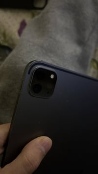 ايباد 11 برو • ١ تيرا • نضيف