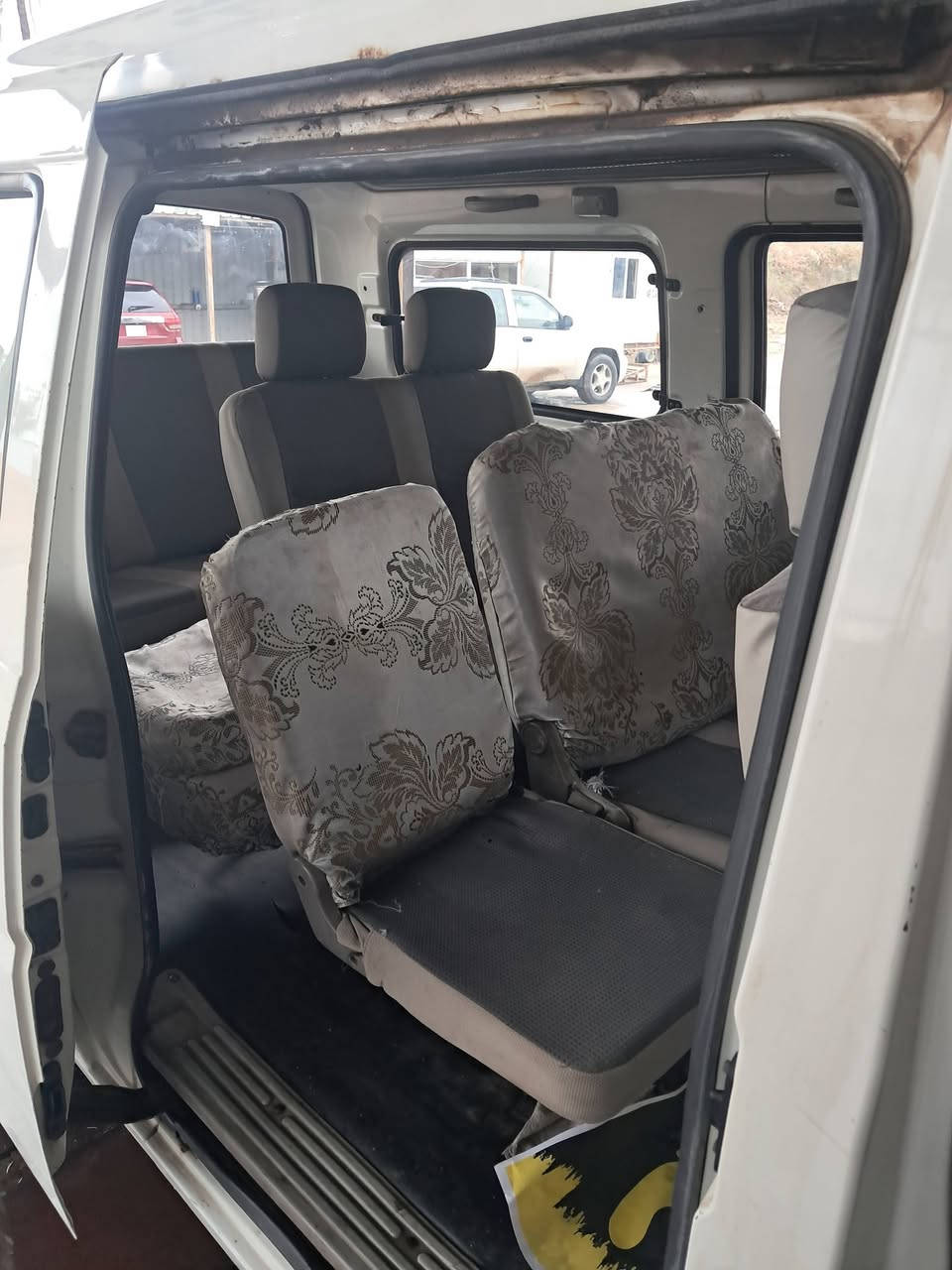 السلام عليكم سيارة ليفان باص موديل 2014 مزاد وزارة الداخلية بيها كتاب تمشي بيها بأي محافظة لحد ماتروح اترقم الترقيم مجاني عله الدولة كير ومكينة مكفولات حدادية جديدة تخم تاير جديد حدادية جديدة دواخلها نظيفة كلش مكانها بابل المسيب السعر 28 ورقة وبيها مجال بسيط للإستفسار ***********
