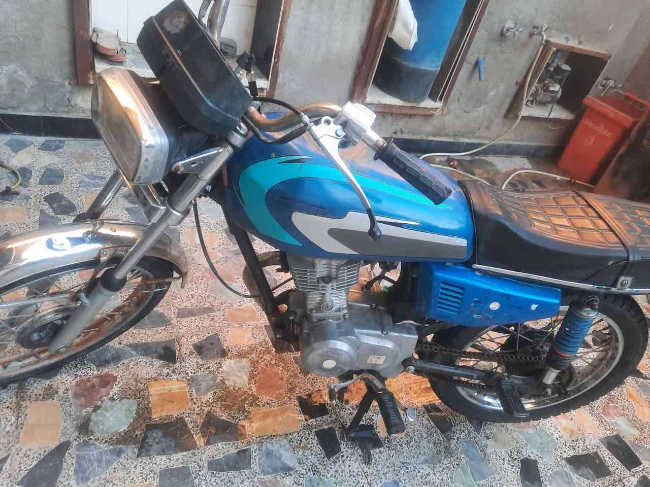 دراجه للبيع نضيفه أوراق استنساخ بيه وصل تحويل كلشي شغال بيه مكينه ناعمه
الاستفسار اتصل ***********
