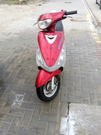 دراجه ماكس حاويه توه مطلعه نضيف  الشراي يجي خاص 07881041373 واتساب