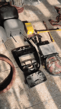 السلام عليكم غراض مال سياره جدد كلهن 100 رايتهن قفل هنه بس المجاول ميه بلاش هاذه رقمي ***********
