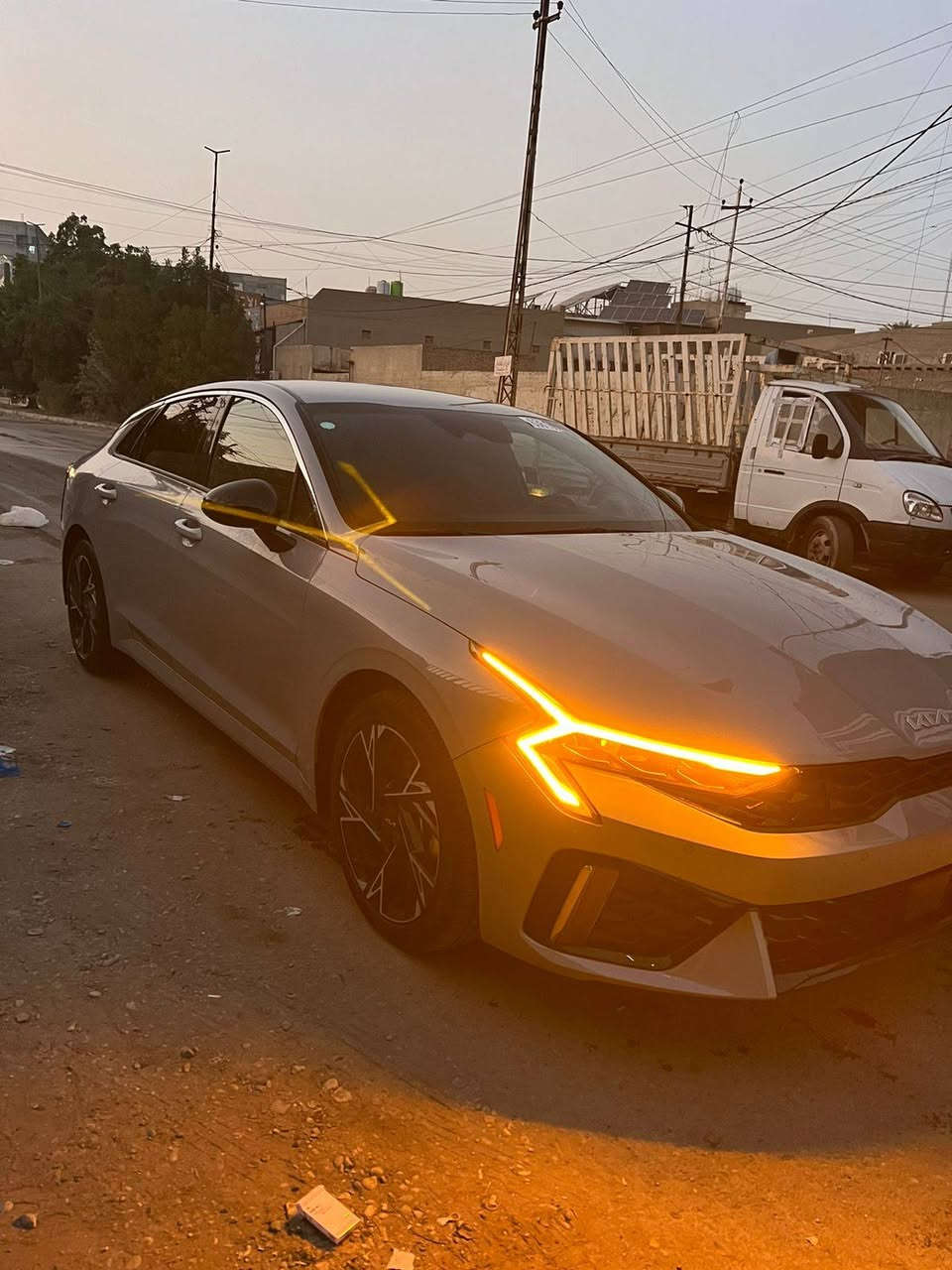 السلام عليكم
للبيع 

KIA K5 GT LINE 2025 

كيا كي فايف لون اسمنتي مميز موديل 2025 جيتي لاين 

مواصفات 

 

 فول ماعدا بانوراما

بصمة

رادار امامي 

رادار بالمري 

تشغيل عن بعد 

كشنات جلد 

شاشة جبيرة 

كار بلي 

كاميرا خلفية 

AUTO HOLD 

كشن كهرب 

وباقي مواصفات المعروفة جتي لاين

ماشيه 12 mi 

  الحادث مرفوقه مع المنشور 

عنوان السياره: بغداد زيونه📍 

 رقم فحص موقت منفيس ابسمي

 السعر : 195 ورقه بيهه مجال حق الجيه 

***********📲📞
