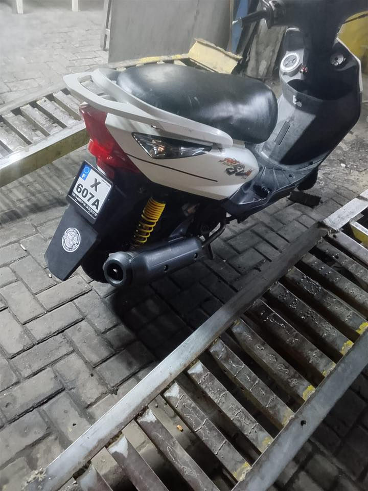 السلام عليكم
ماكس ثعلب للبيع
دراجة كفالة عامة
مال رمبة مكينة مامفتوحة
مكان الحبيبية
السعر 650 وبيه مجال

0776 024 7588
