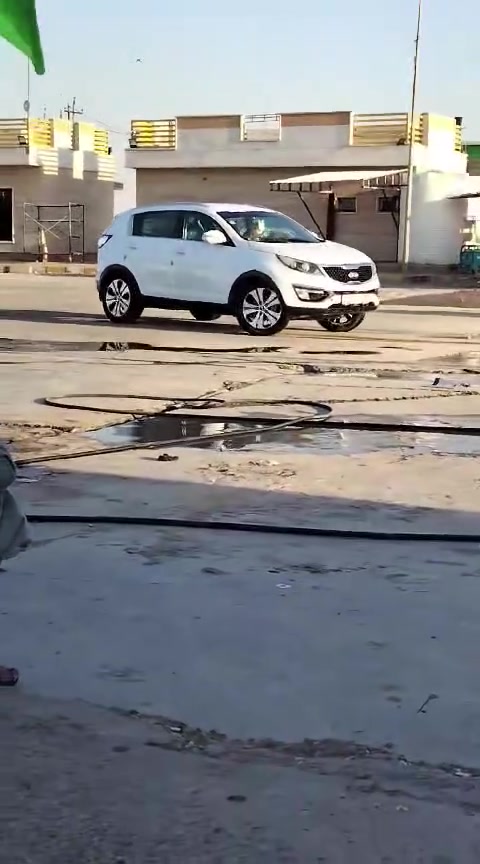 سبورتج موديل 14 خليجي حادثهه بجم بيهه ٤ قطع صبغ رقم اربيل الجديد تحويل او وكاله ثاني يوم  كير ومحرك دوش تبريد كله بالجيس السيارة عليهه ادامه كامله وتخم تايرات ترايك لزاخو 
للبيع اول مراوس بسيارة عاليه وانطي فرق عادي 
السعر ٩٥ قفل *********** واتساب فقط فقط
