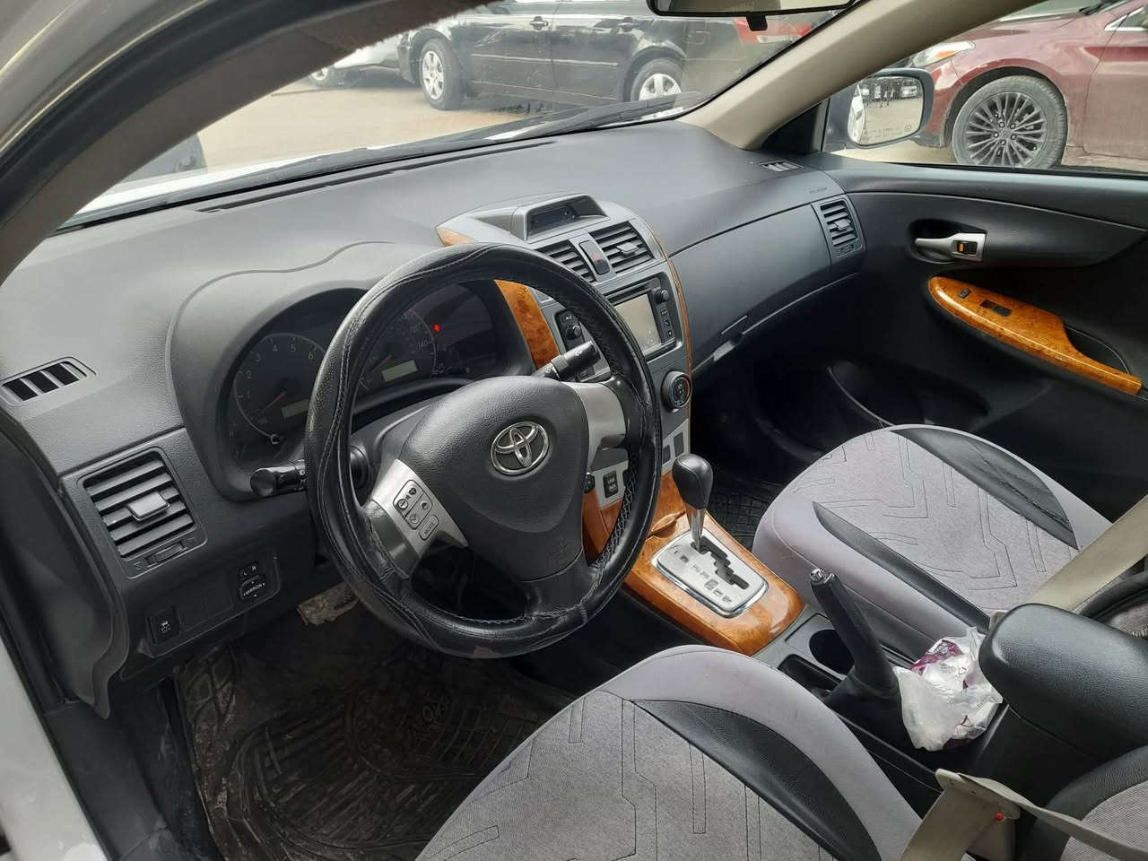 تويوتا كرولا 2013
مواصفات امريكي 
ماشي 170 km محرك و گير شرط مامفتوح
تخم تايرات و حدادي جديد 
سيارة كلين بدون صبغ و بدون بارد نهائيا 
رقم اربيل شرط تحويل و وكاله بيها كاربون بنزيل 
سياره وضع شريكه داخل و خارج نضيف 
سعر 148 و مجال 
*********** شيخان, نينوى
