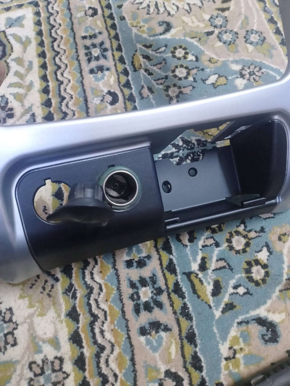 اطار شاشة ليبرتي 2007 -2002
السلام عليكم 
الشباب الي حاجزين اطار شاشة ليبرتي 2007 خلي يتفضلون خاص وعذرا عن التاخير لان تعرفون مشاكل الاستيراد الي صارت 
***********
