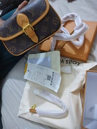 شنطة لويس فيتون • عقد الضمان • سيرين