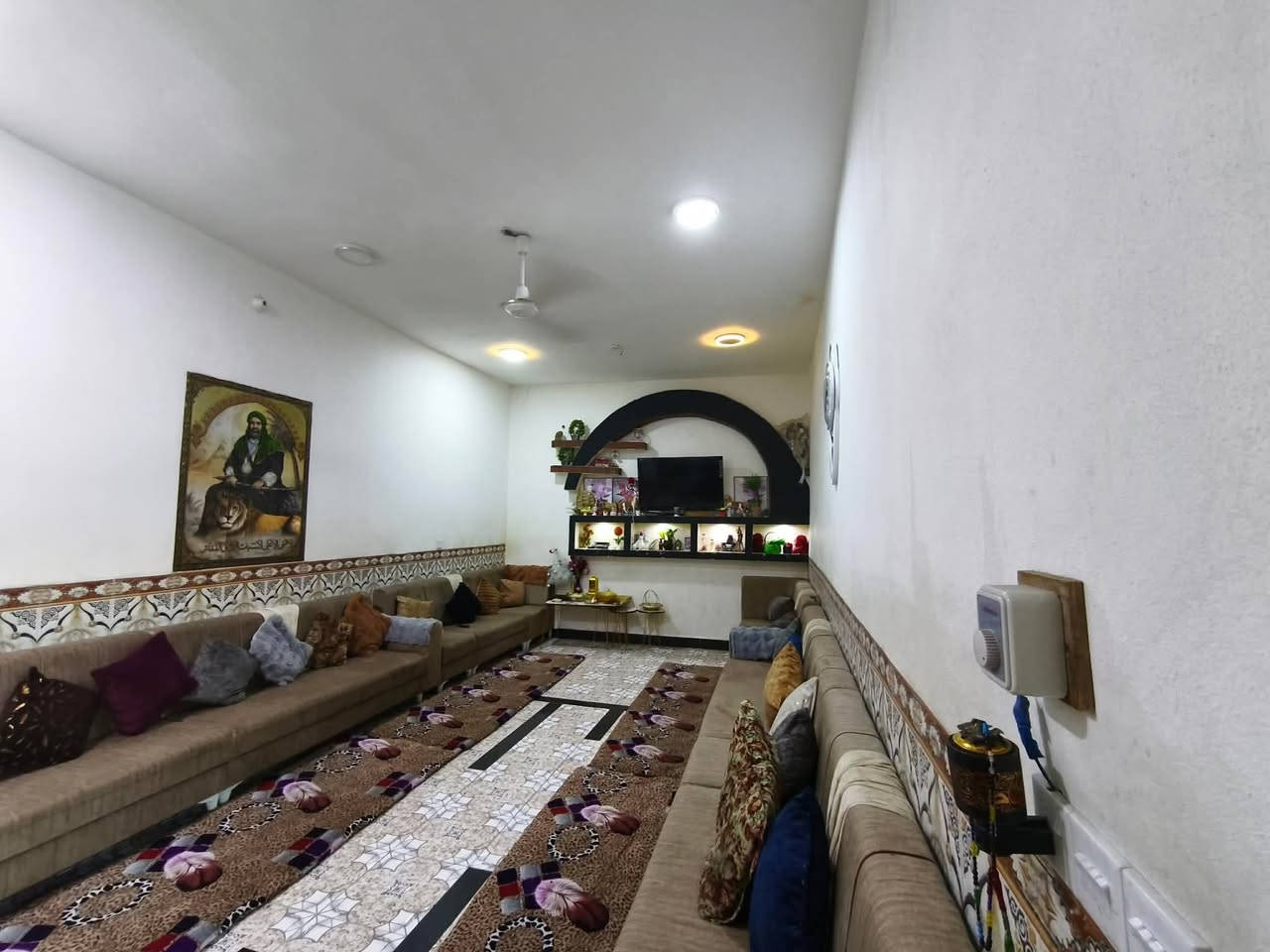 دار سكني طابو صرف
شارع الشيخ عادل حمزة العبدالله
المساحة الكلية ٢٥٠
مساحة الوجه ١٢.٥
النزال ٢٠
طابق واحد
صالة + مطبخ + غرفتين نوم
+ استقبال
+ حمام داخلي وخارجي
عمر البناء وسط
اتصل على الرقم ‭***********‬
