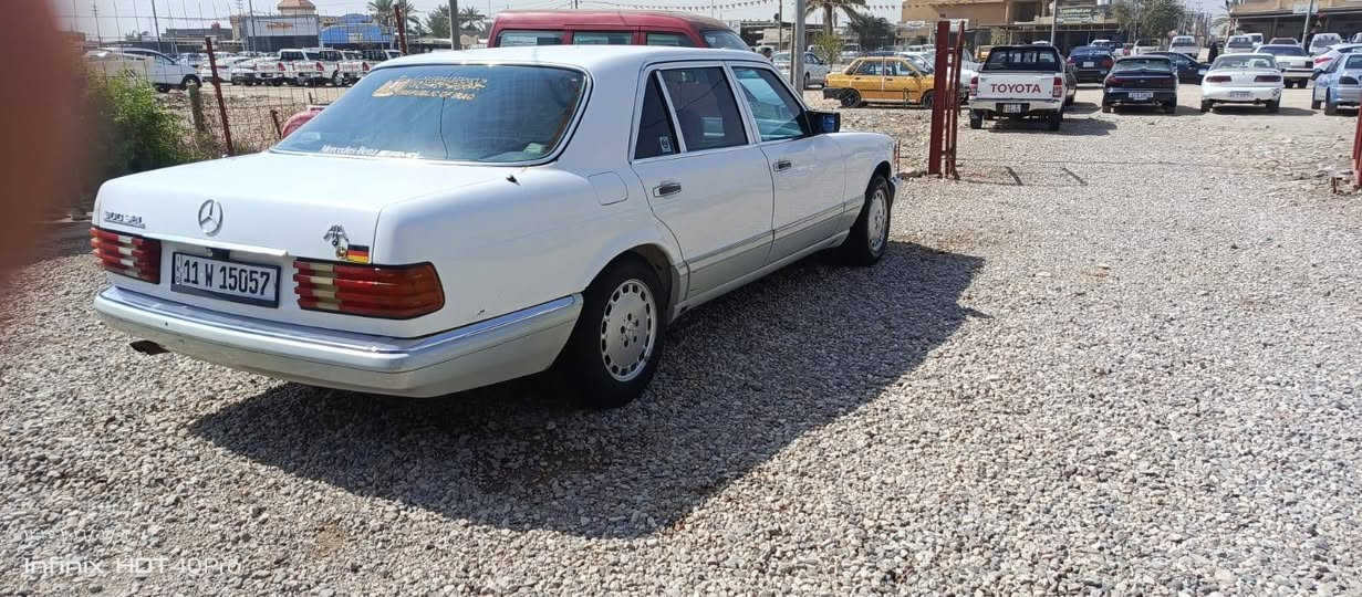 *للبيع مرسيدس 300 رئاسي*

*المواصفات:*
- موديل: 1988
- رقم: بغداد انكليزي 
- مشروع وطني
- سنوية لل 2027
- شرط تتكاتب مع المالك الشرعي
- كير، محرك البلاديات ، سبير كهربائيات، دواخل: شرط شركة
- تخم تاير جديد
- حدادية نظيفة مع دبلات وباقي ما يتعلق بالحدادية الامامي والخلفي جبتهن بالجنطه الشراي اذا يريد يشدهن 
- سنتر لك
- صبغ مكانات ابيع مصبوغة مكفوله من الضربة القوية والعيب الشرعي 
- السيارة تعجب الشراي
- كتلوكات السيارة موجودة
- اريل × 2 كهربائي على السويج 

*المكان:* واسط، صويرة

*السعر:* 65 وبيها مجال

*للاستفسار:* ***********
