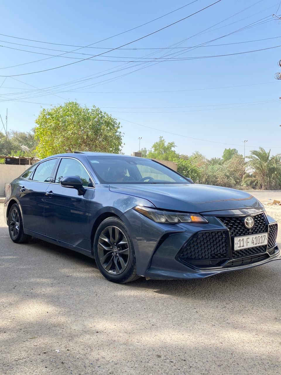 افلون 2019 XLE فول محرك 3.5 بانزين رقم
السعر 195 ورقة قفل 
 بغداد ابسمي رقم جديد ماشية 75 الف ميل

الضرر خفيف جدا فقط بنيد وربع الجاملغ وصور الحادث بل منشور 

الموقع بغداد 

السعر 195 ورقة قفل سعر نهائي 

الاتصال على ***********
