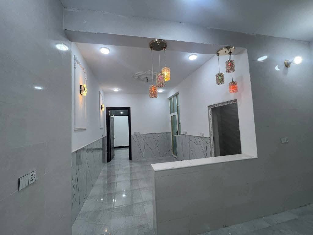 100 متر للبيع طابو زراعي سند 25 قرار محكمه باسمك مشمول بالتطويب بسعر 35وبي مجال عنوان البيت شارع المطار الصب مقابل ملحق قرية الغدير للاستفسار اتصل على ***********أو مراسله واتساب
