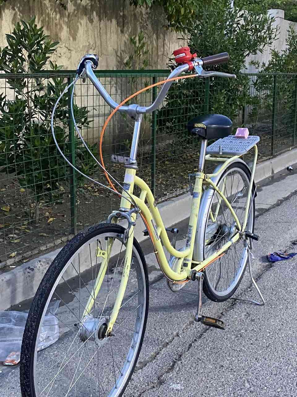 السلام عليكم شباب عدي باسكل بناتي ألون ليموني 🍋الحجم الباسكل:26 الباسكل مقفول كفالة عامة الباسكل امرتب الباسكل مال حاوية الباسكل شادلة كاسحة الصلية البريك ماتة صافرة الجرص ابو المراية الباسكل بي ختومات بل الستيرن و بالشة الباسكل سعره:75 وبي مجال المكان بغداد الحرية الدور :للستفسار:8169 403 772


**إذا كنت صاحب هذا الإعلان وتريد حذفه لأي سبب، رجاءا أرسل رسالة إلى الدعم الفني**