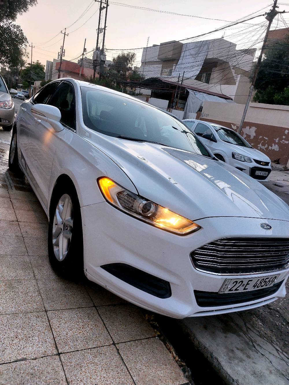 فورد فيوجن موديل  ١٦ 
مواصفاتse 
حساسات شاشة كبيرة رمز باب
 صبغ جاملغ خلفي وباب 
موصل موجودة السيارة 