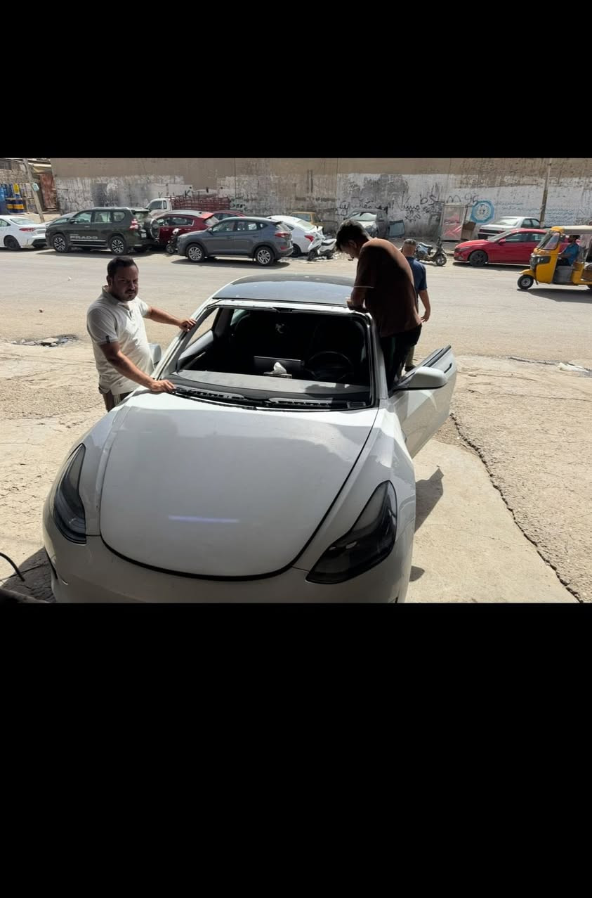 يتوفر الخدمه الموقعيه 📍مجاناً لزجاج السيارات ***********
العادي و المضلل ولجميع انواع السيارات ( العادي , والمضلل ,و الدرع , و الأليات ) 
للتصال٠٧٨٥ ٩٨٦ ٥٦١٣
✅بيع وتركيب زجاج السيارات 🚘 
✅افضل شركه زجاج سيارات 🥇
✅جودة اتقان عاليه مع ضمان حقيقي 
✅سليكون مقاوم لسيارات المتئاكله 
✅يتوفر سليكون yorthan🇮🇸
pare bride✅
متعاقد مع التأمين للستفسار ***********
يتوفر خدمه __ موقعيه 📍🚚 مجاناً 
      ☎️    ***********
✅اذا كنت ترغب في تغيير زجاج سيارتك نوفر لك افضل انواع زجاج السيارات العالمي 🌐 ( أصلي و تجاري ) 
✅ أكبر المستوردين في العراق  🇮🇶 لجميع انواع السيارات كافه
***********      ☎️
العنوان باب الشيخ قرب مقبرت الغزالي
