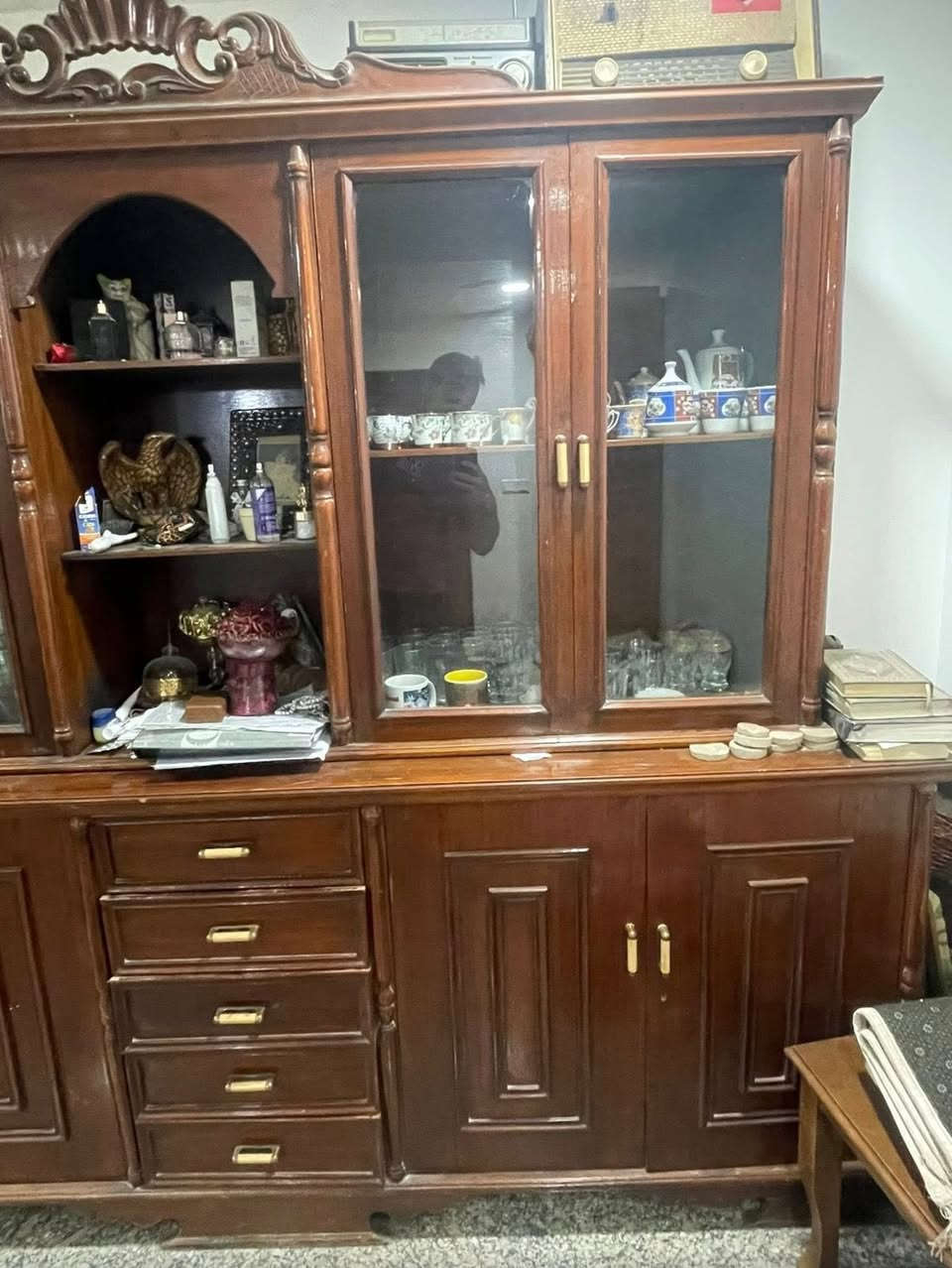 ٣٥٠ بيه محال نضيفه ٩٩ بالميه مكاني شارع فلسطين الاتصال ***********8
