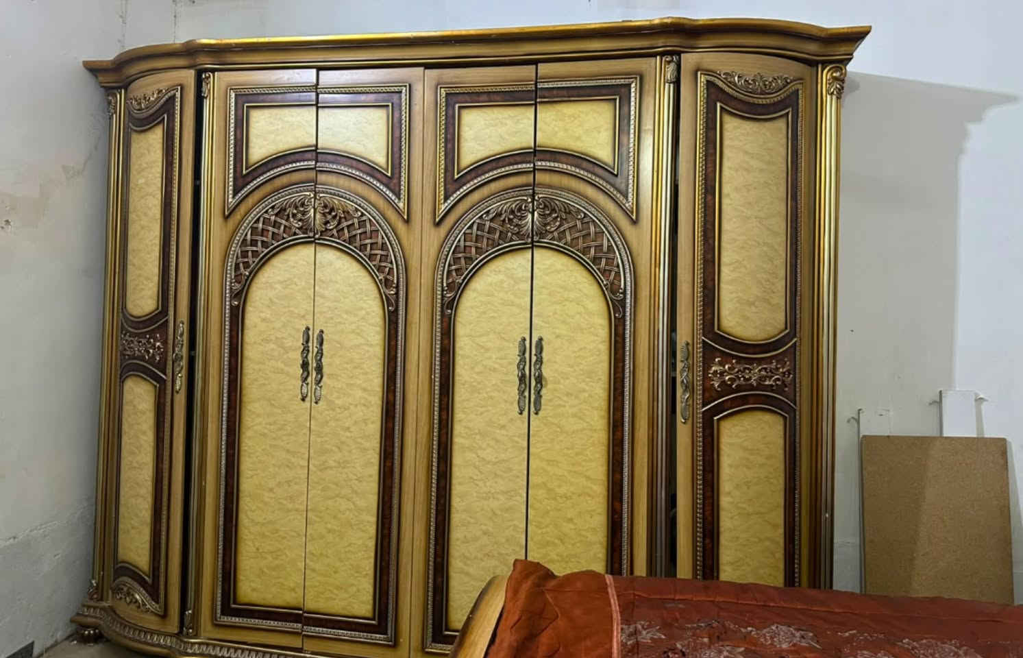 سلام عليكم غرفه ملكيه  للبيع 850 ***********
