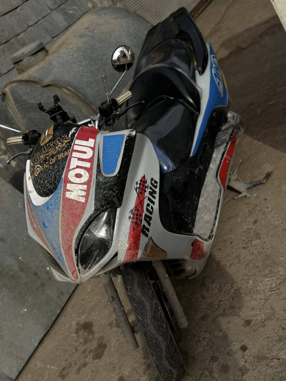 للبيع مستعجل 
شراي انصل ***********
سعره 650 معمر محرك كامل شرط معدل 120
 0-8
