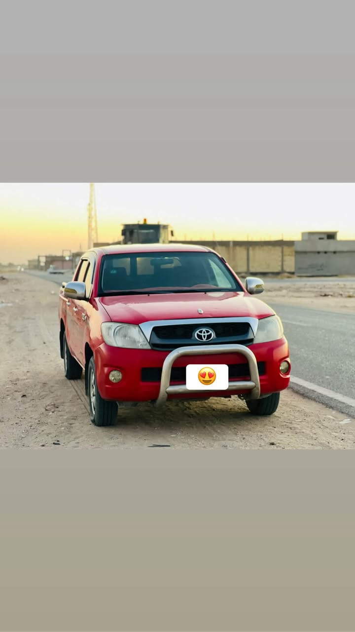 هايلوكس بسمي شخصيآ موديل ٢٠١١ نجف
كير عادي محرك حدادية تبريد مكفول 
بيها صبغ قليل من التكمة عكس السايق مع صبغ باب البدي سونار موجود علمآ السعر المطلوب ١٤٣ قابل للتفاوض على الأرقام ***********
***********
