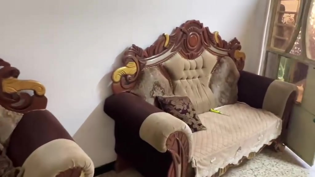 تخم نظيف للبيع عشر مقاعد للبيع مستعجل على بيعته


**إذا كنت صاحب هذا الإعلان وتريد حذفه لأي سبب، رجاءا أرسل رسالة إلى الدعم الفني**