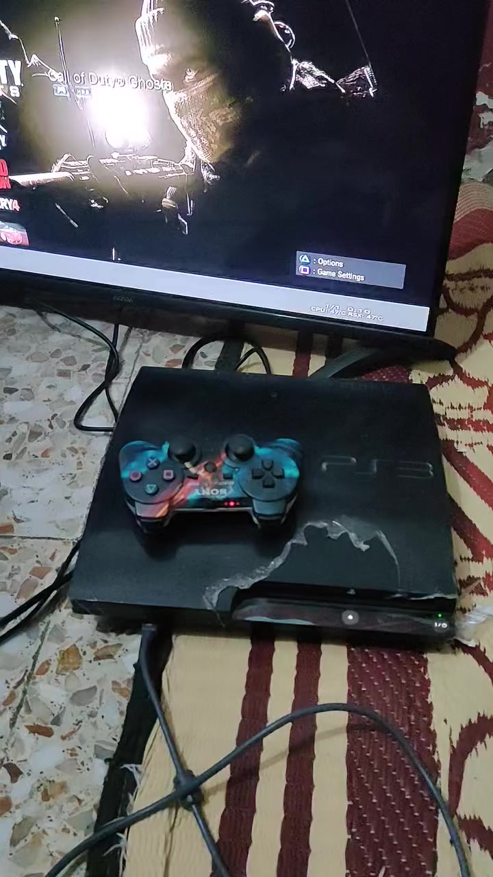 بلي 3   نضيف وما بي اي شكال لوك ستيكر
جبته لعبت بيه فتره وضميته بسبب عدم التفرغ مشغول بل شغل 
جهاز حلو ونضيف شغال 100/100جهاز يخبل تاخذه وتدعيلي 
مواصفات يحتوي على 30لعبه
 العب سيارات زوجي مصارعه /كريتوس  /سيارات زوجي بي خير من الله العاب 
ذاكرته الداخليه320 
 يدات 2يشتغلن وكيبل شحن وكيبل HDM  جهاز بحياته ما مصلح ولا داخل تصليح
السعر 130وبي مجال قليل


**إذا كنت صاحب هذا الإعلان وتريد حذفه لأي سبب، رجاءا أرسل رسالة إلى الدعم الفني**