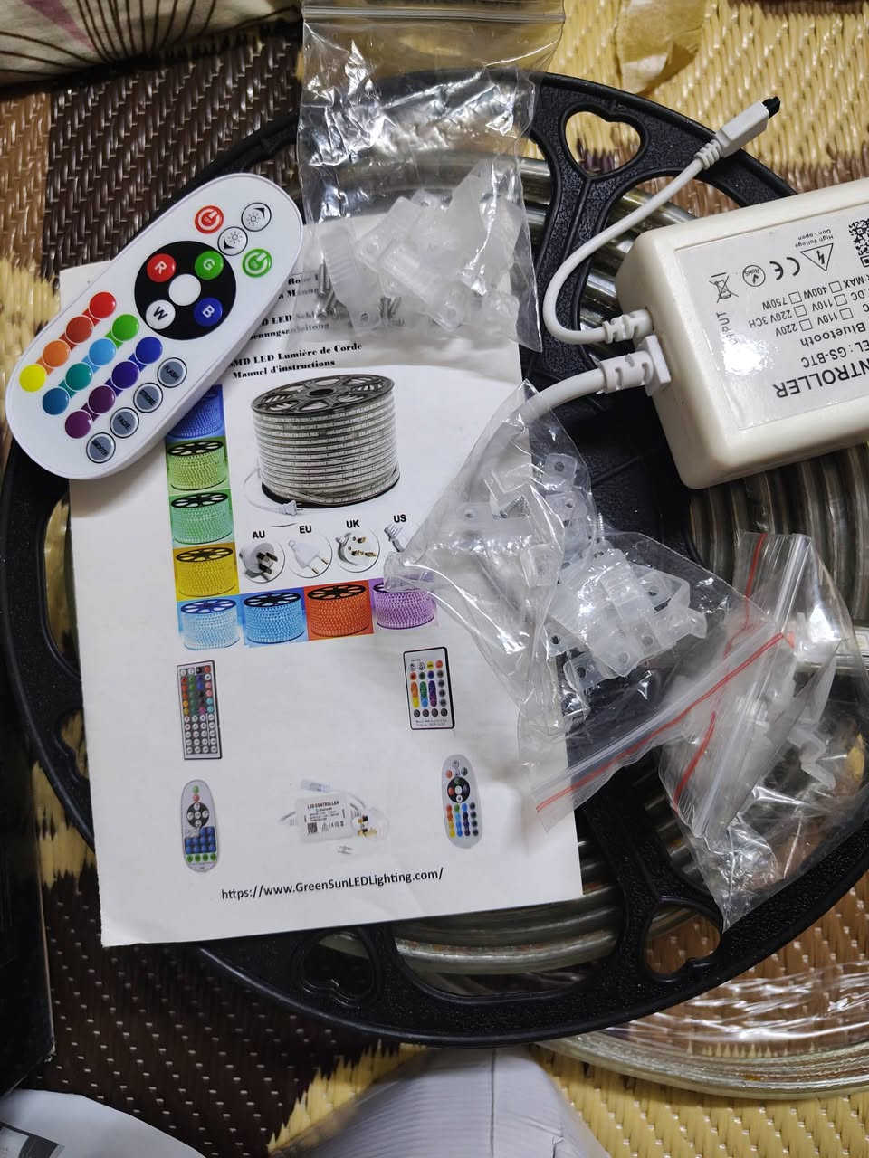 السلام عليكم
انارة نيون 20 متر 
نشرة RGB سمارت مقاومه للماء 30 متر 
متوفر توصيل


**إذا كنت صاحب هذا الإعلان وتريد حذفه لأي سبب، رجاءا أرسل رسالة إلى الدعم الفني**
