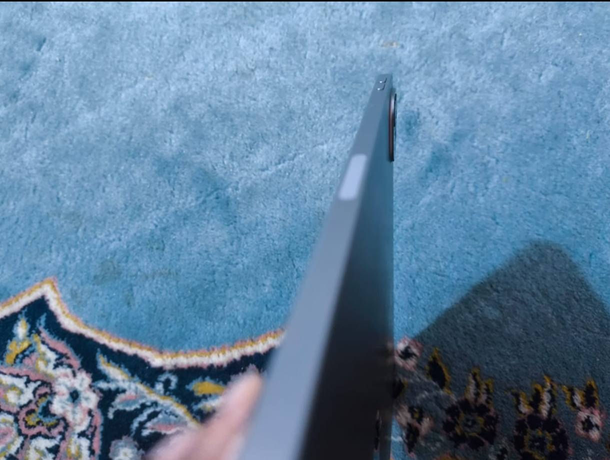 ايباد 11 برو ، M2 الجيل الرابع 
البطارية: جداً ممتازة بأستخدامي بس ممدخلهه فحص بس ممتازة بالشحن وقليلة بالهبوط ،

المساحة: 256gb
الشاشة: ممتازة نظيفة جداً فقط اثل كلش خفيف من تقفل الشاشة بمكان الگير والايم فقط ماكو ايشي ثاني ،

الاداء: تصميم وببجي رهيب بكلشي قوي ببجي 120 فريم
الملحقات: شاحنة وكارتونه الاصلي 
السعر 775,000 الف قفل 
تواصل:
***********5 بي واتساب
تلي: wjjrz
انستا: wjjrz
عنواني: البصرة - السيبة
