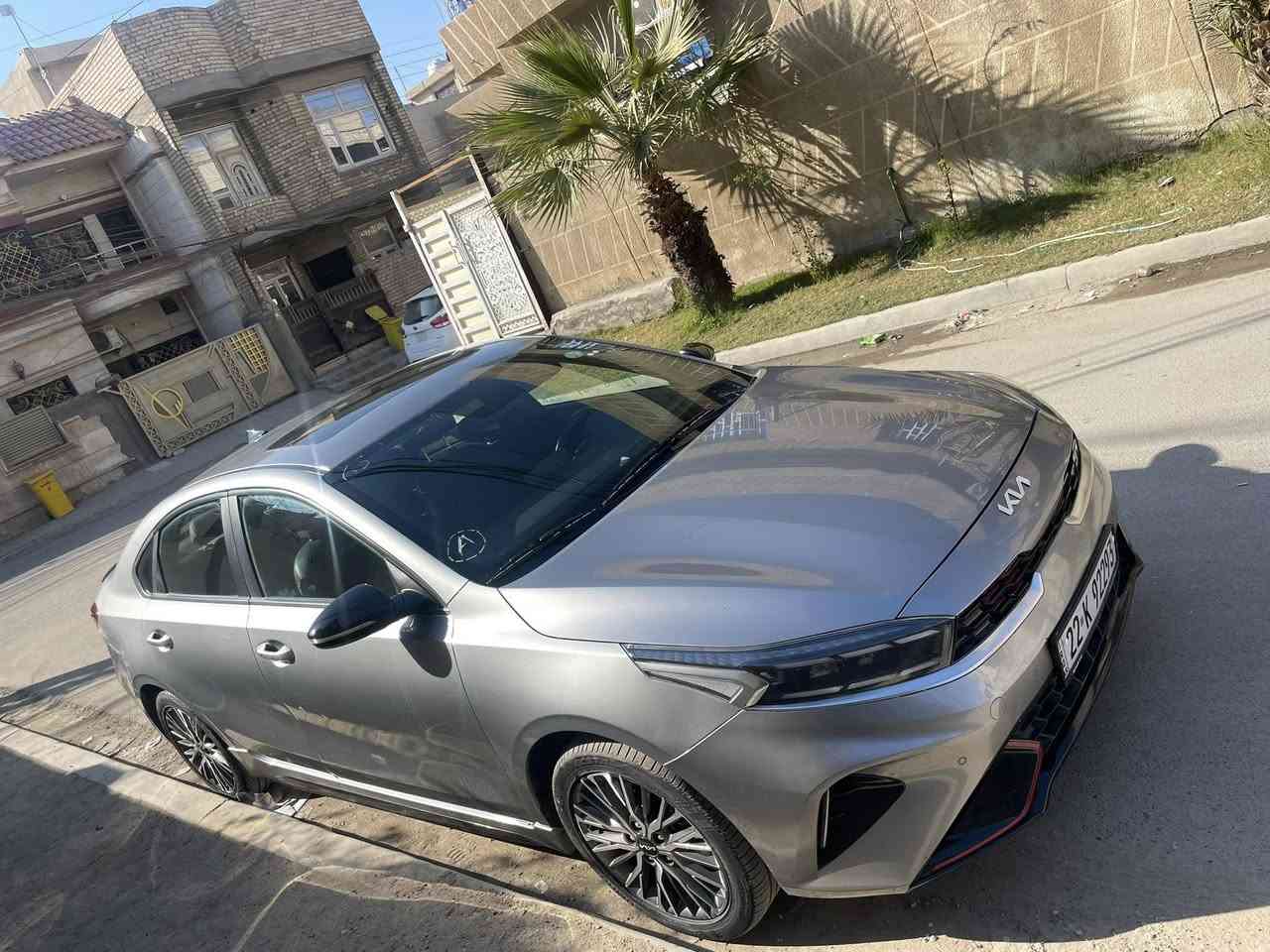 للبيع كيا سيراتو 2022 GT-Line خليجي فول مواصفات
السيارة نظيفة ومستخدمة استخدام شخصي

✅ خليجي GT-line
✅ فول مواصفات
✅ فتحة سقف
✅ شاشة كبيرة مع نظام ترفيه
✅ حساسات أمامية وخلفية
✅ كاميرا خلفية
✅ تحكمات ستيرن كاملة
✅ إشارات بالمرايا الجانبية
✅ مرايا كهرباء قابلة للطي(شفط عند القفل)
✅ تشغيل بصمة وعن بعد
✅ نظام ECO & SPORTS 
✅ تخم تاير جديد+ باتري جديد
✅ مكيف قوي وبارد
✅قطعتين تبريد 
✅ المحرك(1.6 turbo) والجير بحالة ممتازة

🔹 الممشى:85 ألف كم
🔹 رقم اربيل

⚠️ الملاحظات بكل أمانة:
٣ قطع صبغ 
حادث وسونار موضح بالصور

📍 مكان السيارة: بغداد/ الغزاليه
💰 السعر: 166 بيها مجال بسيط جداً

📞 رقم الهاتف:
+964 7760262244


**إذا كنت صاحب هذا الإعلان وتريد حذفه لأي سبب، رجاءا أرسل رسالة إلى الدعم الفني**