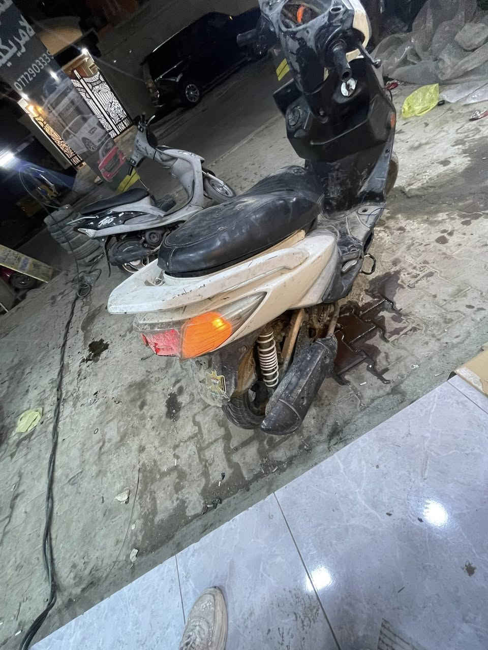 سلام عليكم سكنس فحل لبيع طلاعات لبيع دراجة كوم حديد بس دراجة شغالة نكرة اوراقهة موجودة سعر ٢٥٠ وبيهة مجال مكاني شعلة @إشارة رقم ***********
