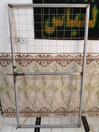 سياج حديد • ٤ أعمدة ٣م • باب ودنكات