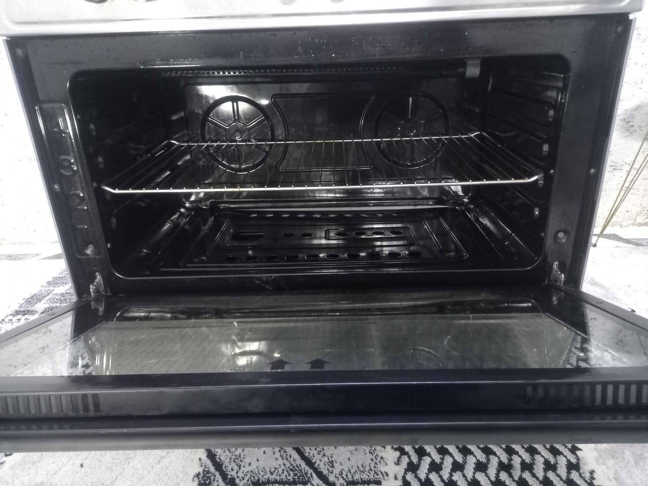 طباخ خمس عيون للبيع شرط الشغل والنظافة السعر ١٥٠ ألف العنوان موصل حي الصدام بعد السيطرة مال الحشد قرب محطة تعبئه الزكريا عالشارع العام *********** *********** يوجد توصيل داخل الموصل أجره عالمشتري موصل, نينوى
