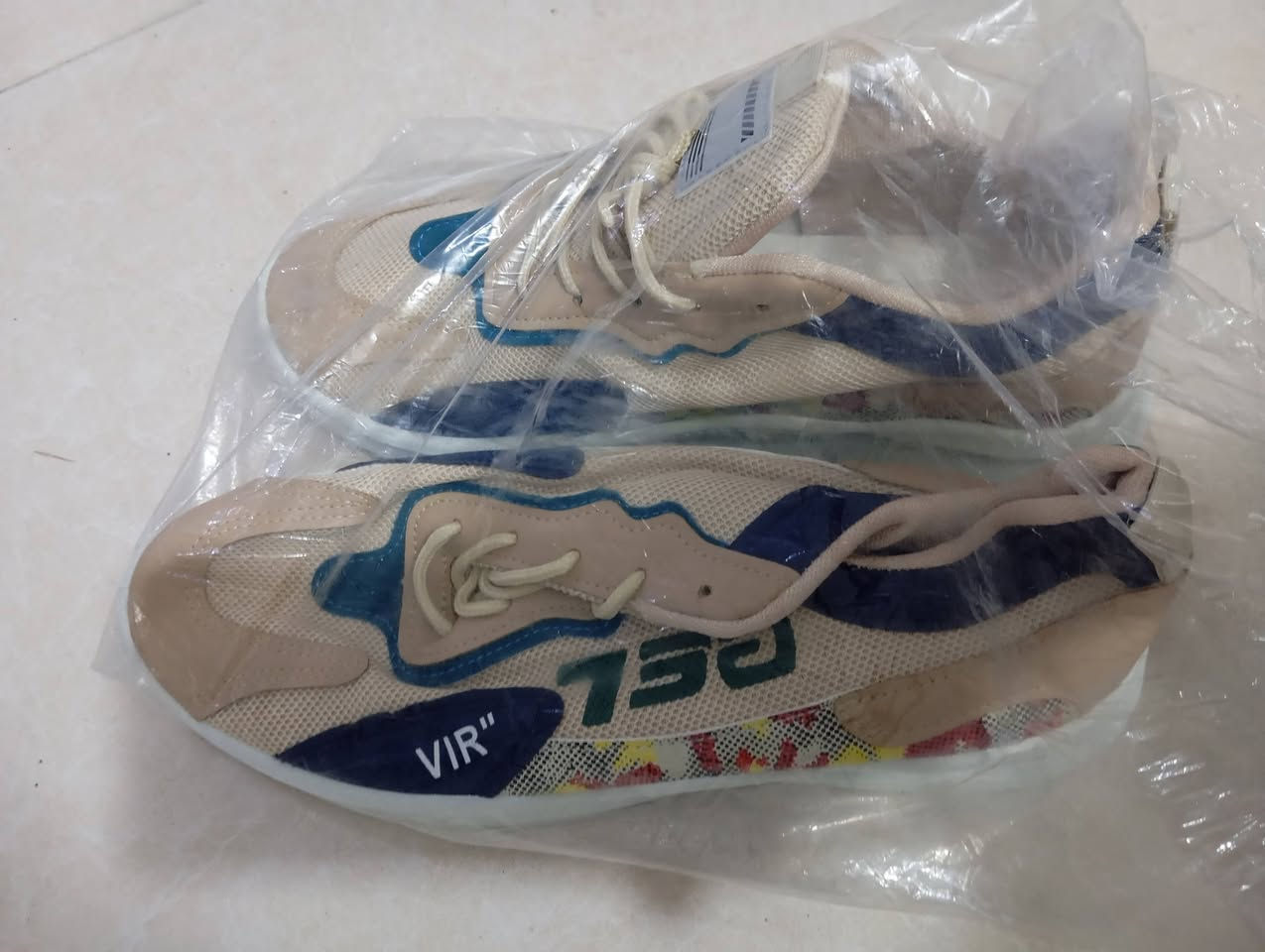 الحجز ع خاص وكل القياسات متوفره وتدلل علينه 
توصيل موجود


**إذا كنت صاحب هذا الإعلان وتريد حذفه لأي سبب، رجاءا أرسل رسالة إلى الدعم الفني**