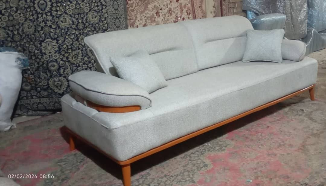 جمله جمله سعر مناسب
*********** 
كركوك     يجيك باب معرضك
