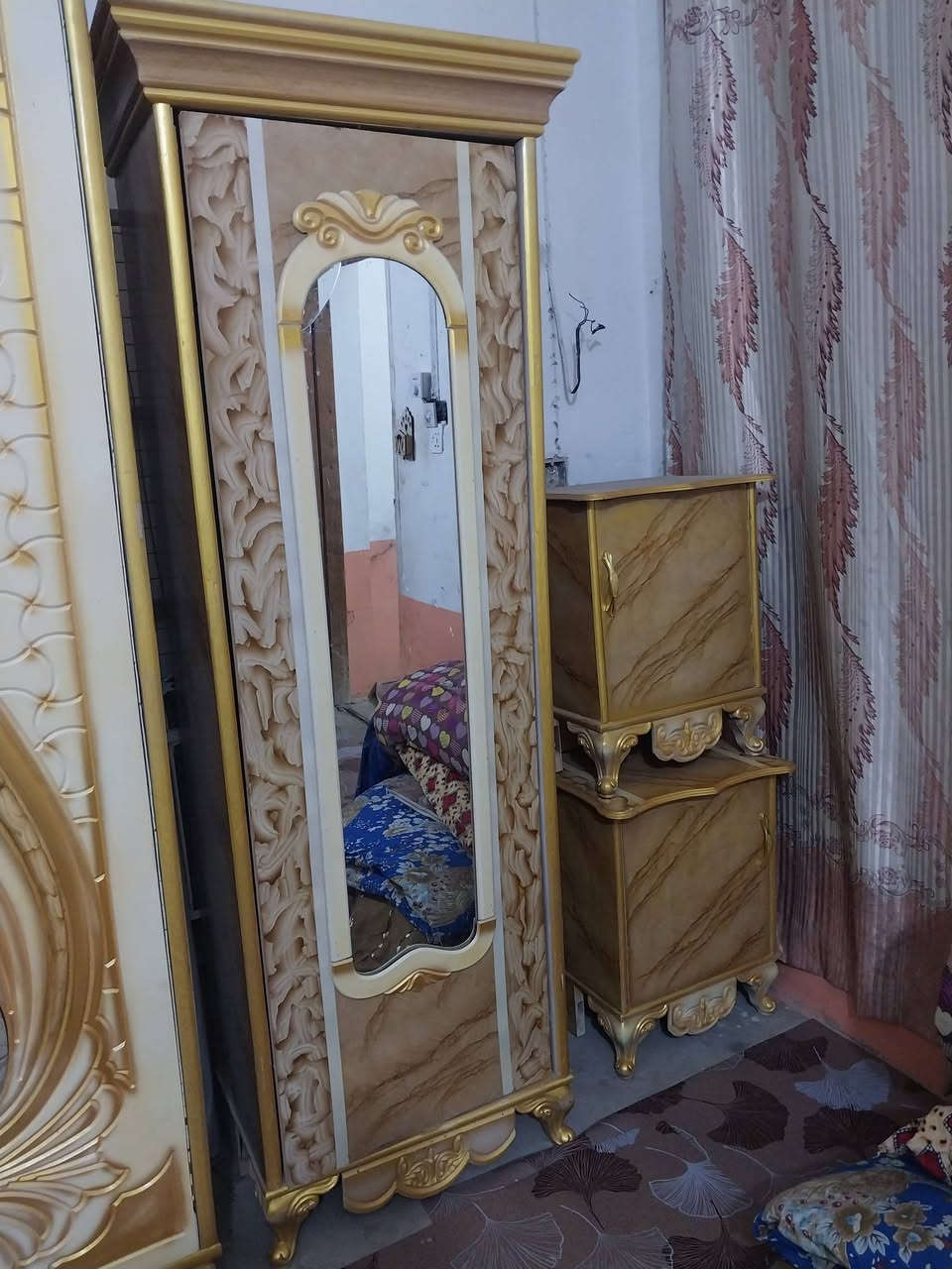 السلام عليكم غرفه نوم
مستخدمه مكان نجف 
السعر ٦٠٠


**إذا كنت صاحب هذا الإعلان وتريد حذفه لأي سبب، رجاءا أرسل رسالة إلى الدعم الفني**