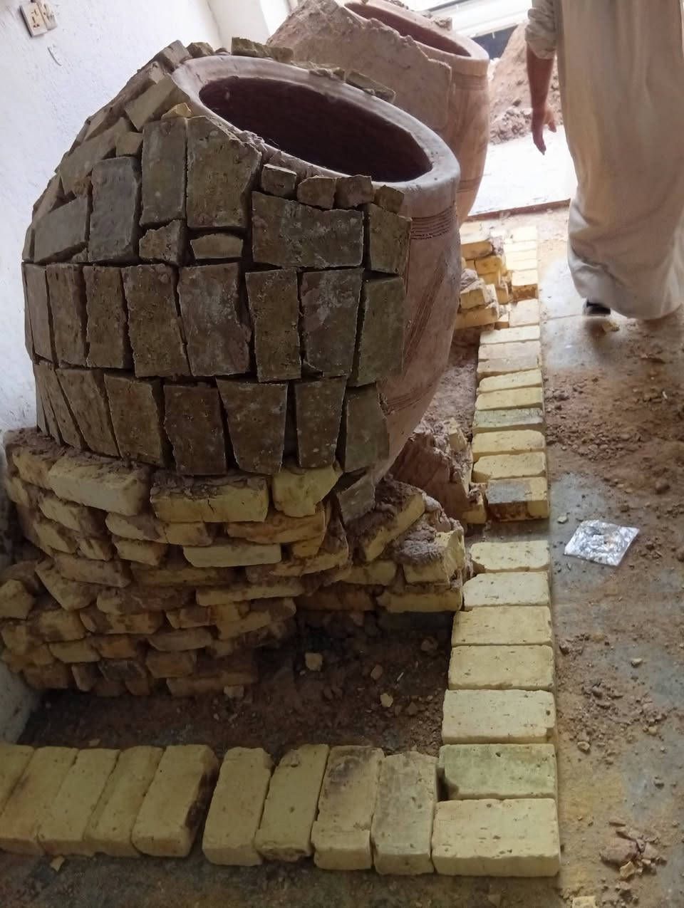 معمل حيدر الكواز
لسنا الوحيدين لاكننا متميزون في عملنا
مستعدون لبناء وفخار التنانير وتجهيز كافة المخابز والافران بالتنانيير الطين و كافه مستلزمتها(جمله _مفرد)
(عجانات ،هزازات، طابوق الناري،،ماشات،غطيات

توجد خدمة توصيل لكافة المحافظات
***********
