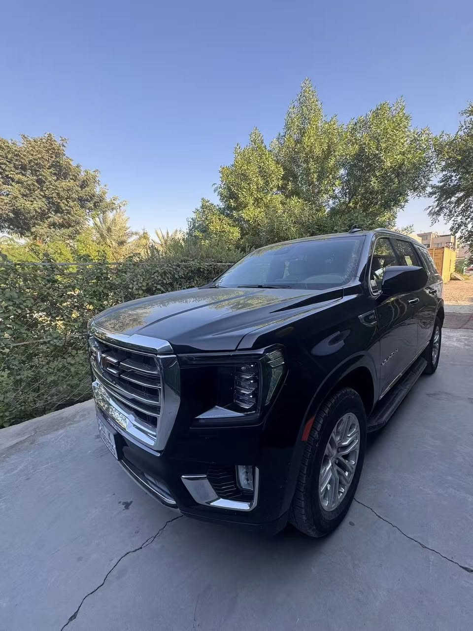 السعر  55.000$ وبيها مجال رقم بغداد
ماشية 26.000 الف كيلو 
* يوكن SLT زيرو رقم بغداد 

* ⁠ضمان وكالة المنصور  

* ⁠الموديل 2024 رقم بغداد)

* ⁠حجم المحرك : 5.3 Cc

* ⁠تشغيل عن بعد سماعات BosE

* ⁠شاشة امامية كبيرة كامرة خلفية 

* بصمة تشغيل بصمات ابواب 

* رادار امامي رادار خلفي 

* ⁠رادار جانبي (نقطة عمياء)

* ⁠تحديد مسار (مثبت سرعة) قيادة ذاتية 

* ⁠ويل كب قياس (20 انج)

* ⁠شباك نيكل يدات ابواب نيكل 

* ⁠ترايش ابواب نيكل مقاعد 7 راكب 

* ⁠شاحن وايرليس ثلاجة 

* ⁠جنطة خلفية كهرباء 

* ⁠شاشة كبيرة شاشة دجتل 

* نظام تشغيل واطفاء السياره ذاتي

* ⁠نظام تحديد مسار حساس امامي خلفي  

*كشنات كهرباء عدد 2
تبديل الدهن فقط في الشركة اليوم تم تبديل الدهن وصيانة كاملة 
بغداد زيونة ***********
