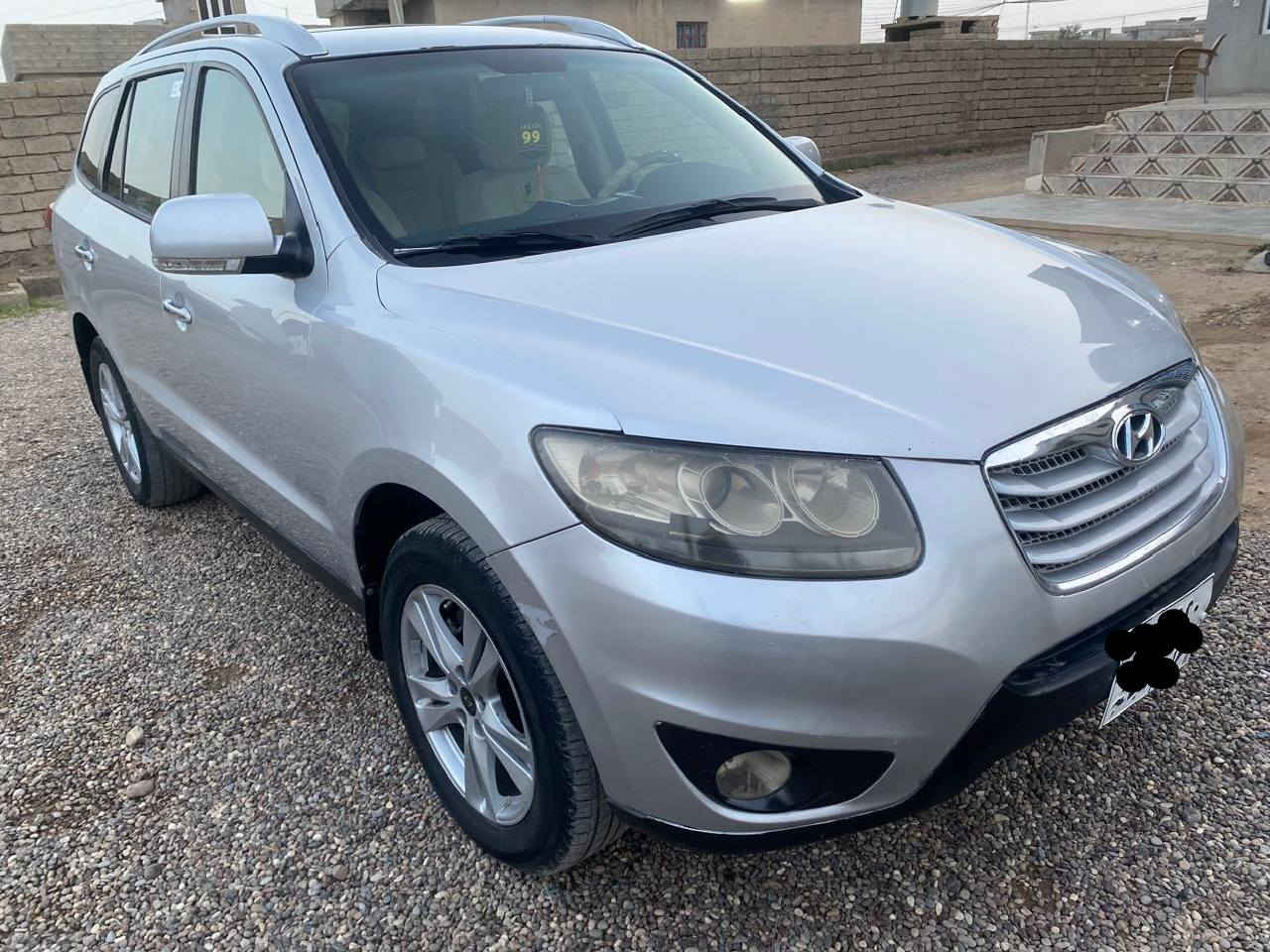 السلام عليكم
للبيع ومراوس حسب القناعه سنتافي 2011 ادوات بدون كص 
كير محرك 6 سلندر  شرط 
7 راكب 
السعر 57 وبيها مجال 
الاستفسار ا ***********
