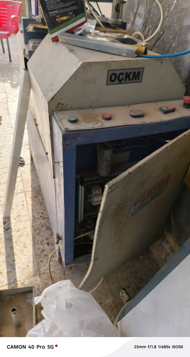 معمل الالمنيوم للبيع  يتكون من ٣ مكاين PVC  سنكل كاويه فرازةT  مكينه ماسكه كتر يلمز +معواجه المعمل شغال كله وغراضه مسواك ويا تأخذه كبل تفتح بي يعني ما تخسر شي كلشي موجود ميوزة ٢ ويا عرض محجر الالمنيوم للاستفسار خاص واتساب *********** المكان الحله
